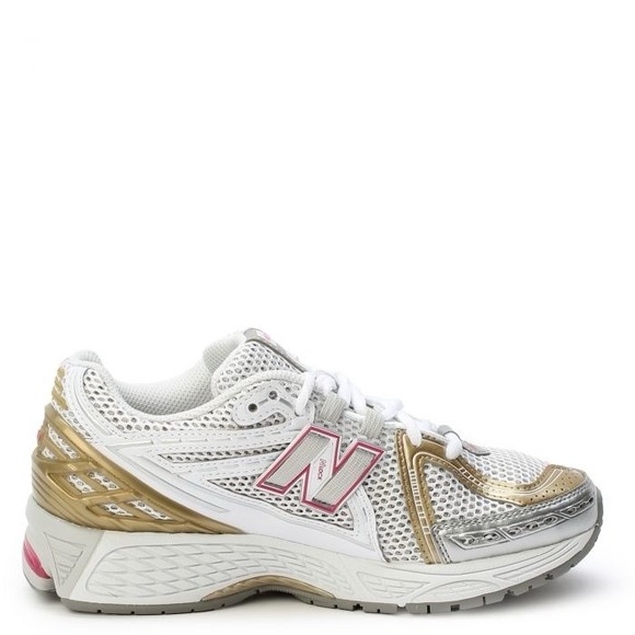 Size 7.5 Women's / 6 Men's - New Balance 1906R Silver/DragonBerry/Gold U1906RCH - Picture 2 of 8